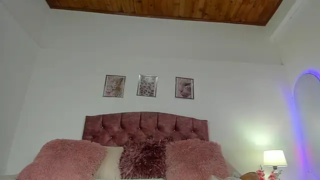 Snapshot of luna_velveth chatting on February 2026 01:04:02 AM luna velveth online show from February 2026 01:04:02 AM