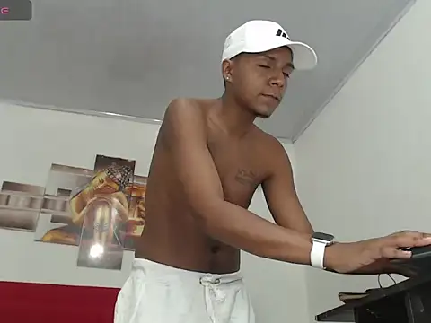 Snapshot of hotboyluxe chatting on February 2026 06:13:01 PM hotboyluxe online show from February 2026 06:13:01 PM