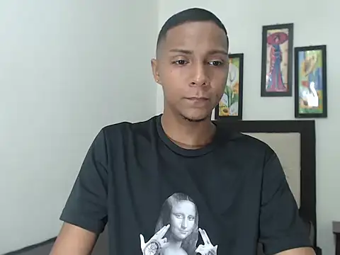 Snapshot of hotboyluxe chatting on February 2026 03:25:02 AM hotboyluxe online show from February 2026 03:25:02 AM