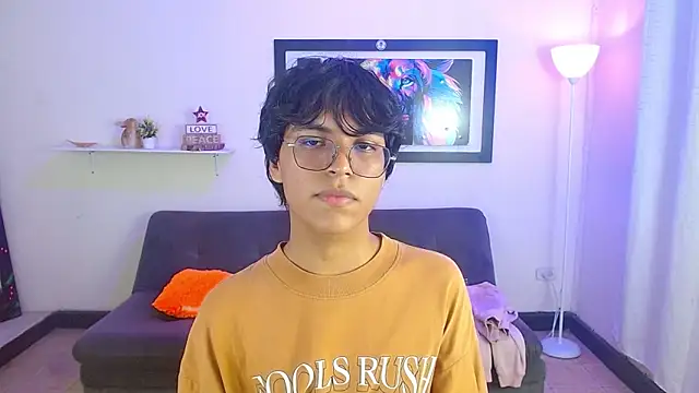 Maecum18 online show from February 2026 09:23:01 PM