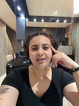 Snapshot of BabyChanntal chatting on February 2026 05:19:02 PM BabyChanntal online show from February 2026 05:19:02 PM