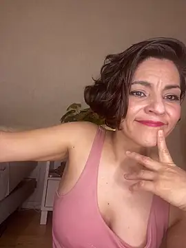 Snapshot of eva_luz chatting on February 2026 02:12:02 AM eva luz online show from February 2026 02:12:02 AM