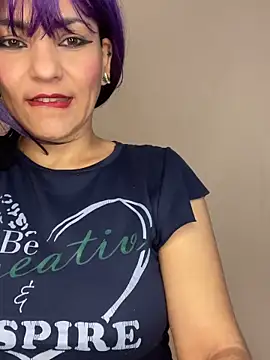 eva luz online show from March 2026 08:59:01 PM