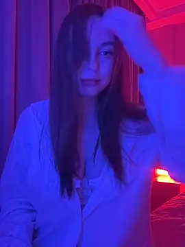 Warmmurr online show from April 2026 01:40:01 AM