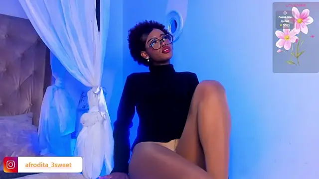 Snapshot of Afrodita_sweeet chatting on May 2026 10:50:02 PM Afrodita sweeet online show from May 2026 10:50:02 PM