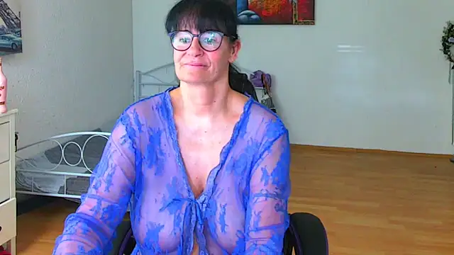 Sylly online show from March 2026 10:04:02 AM