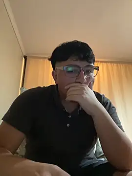 luchooo18 online show from April 2026 03:40:02 AM