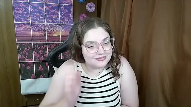 Snapshot of Teasing_Dora chatting on July 2026 02:28:02 AM Teasing Dora online show from July 2026 02:28:02 AM