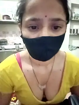 Snapshot of khushi_rawat chatting on February 2026 06:05:01 PM khushi rawat online show from February 2026 06:05:01 PM