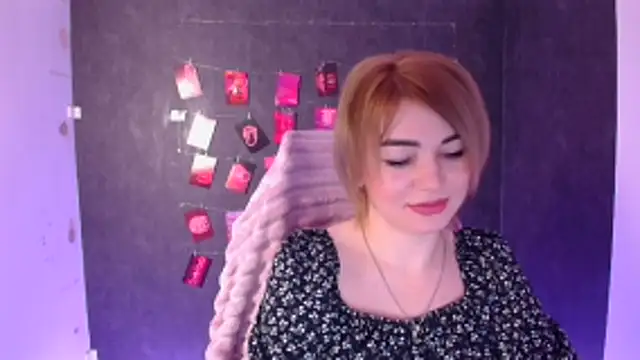 Snapshot of CuttieEmma chatting on February 2026 06:45:02 AM CuttieEmma online show from February 2026 06:45:02 AM