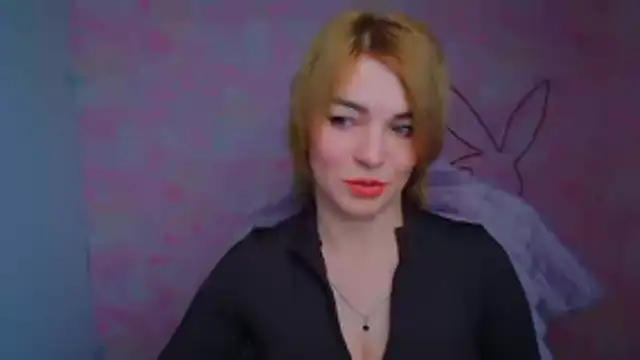 Snapshot of CuttieEmma chatting on February 2026 12:37:02 PM CuttieEmma online show from February 2026 12:37:02 PM