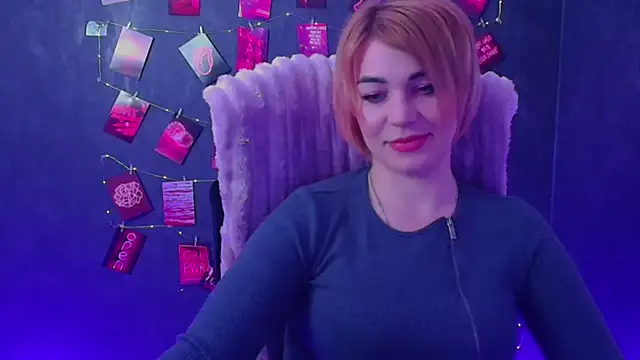 Snapshot of CuttieEmma chatting on April 2026 11:53:02 AM CuttieEmma online show from April 2026 11:53:02 AM