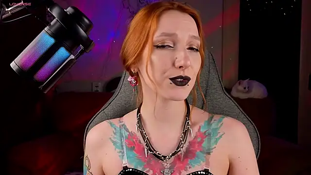 Vamp Mila online show from April 2026 04:42:02 PM