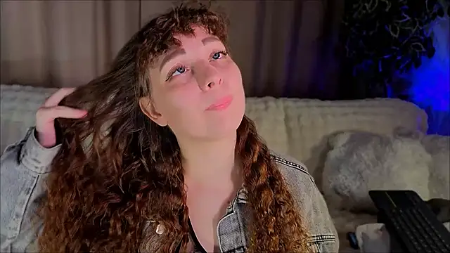 licklissy online show from April 2026 04:23:02 AM