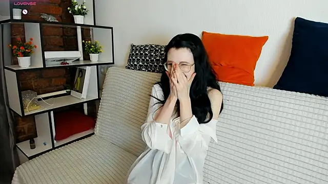 CosmicGleam online show from March 2026 09:08:01 PM