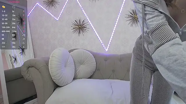 DreamyRosie online show from February 2026 12:59:02 PM