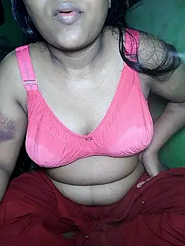 Romantic-Couple999 online show from April 2026 07:23:02 PM