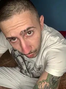 robeertiito online show from April 2026 02:29:01 PM