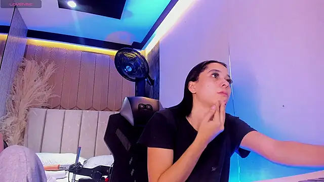 GemmaBrown online show from April 2026 01:27:02 PM