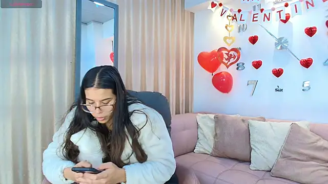 Luna Millers online show from February 2026 03:46:02 AM