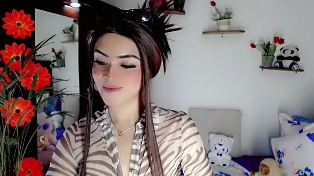 NathalialLooes online show from July 2026 10:09:02 PM