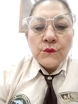 Snapshot of JULIETA_21- chatting on February 2026 12:04:01 PM JULIETA 21- online show from February 2026 12:04:01 PM