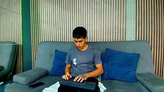 Aron pulse online show from February 2026 01:09:02 PM