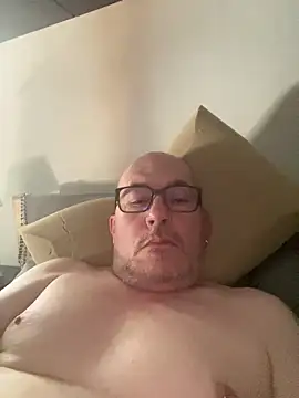 Snapshot of Pimouss01000 chatting on June 2026 01:37:01 PM Pimouss01000 online show from June 2026 01:37:01 PM