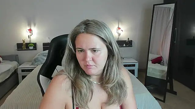 LilyBel online show from July 2026 01:00:01 AM