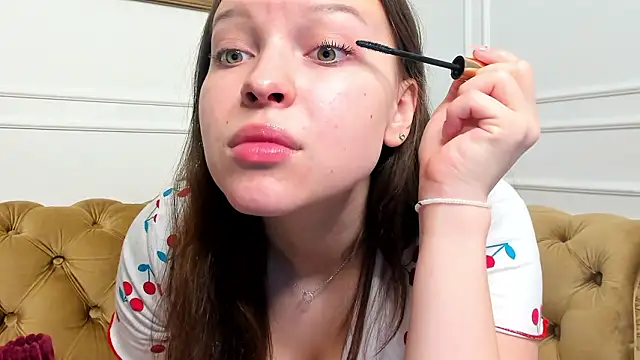 Snapshot of lunahush chatting on February 2026 10:28:02 PM lunahush online show from February 2026 10:28:02 PM