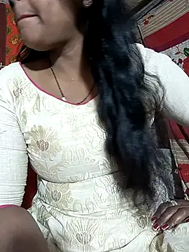 Snapshot of Parul-009 chatting on February 2026 06:33:02 AM Parul-009 online show from February 2026 06:33:02 AM