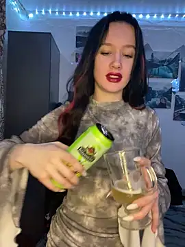 Carolina G0lden online show from April 2026 09:32:01 PM