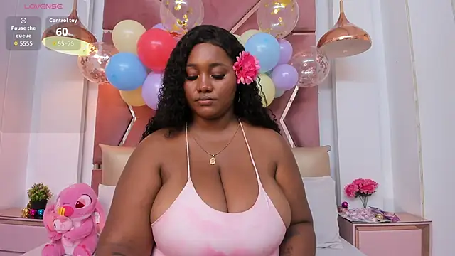 Charlotte-Wright online show from April 2026 01:41:01 PM