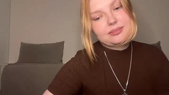 Snapshot of Ophelia_Ritz chatting on May 2026 10:59:01 PM Ophelia Ritz online show from May 2026 10:59:01 PM