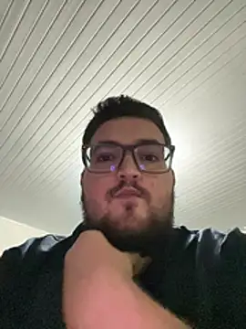 Snapshot of Jmlbsuchi chatting on February 2026 11:52:02 PM Jmlbsuchi online show from February 2026 11:52:02 PM