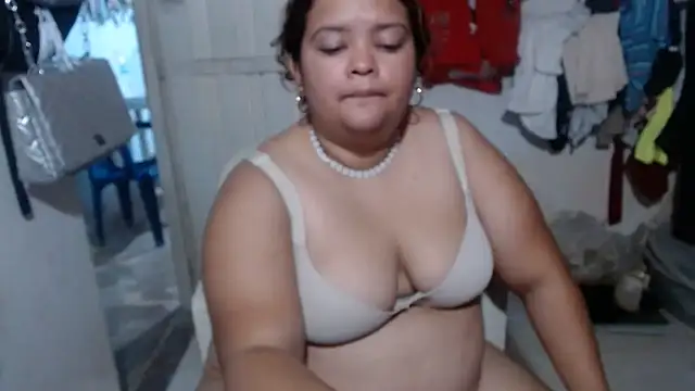 Snapshot of Diosa_Rosa chatting on February 2026 04:32:01 AM Diosa Rosa online show from February 2026 04:32:01 AM