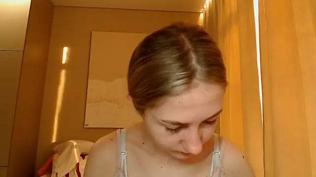 BluueSilk online show from February 2025 06:19:01 AM