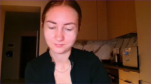 BluueSilk online show from October 2025 05:48:02 AM