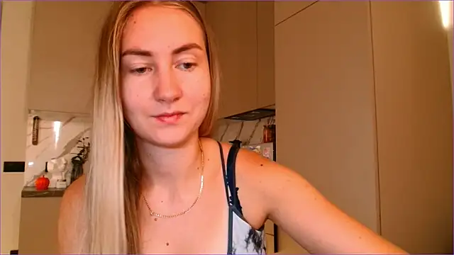 BluueSilk online show from October 2025 06:14:02 AM