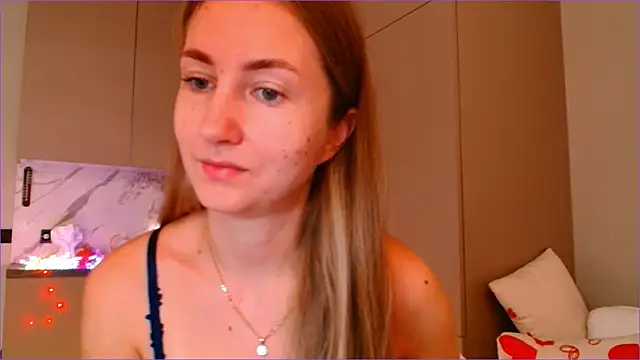 BluueSilk online show from December 2025 08:23:01 AM