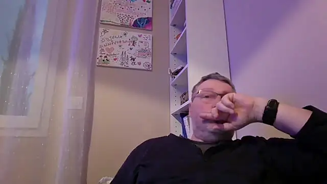 Snapshot of doudou310 chatting on February 2026 06:26:01 AM doudou310 online show from February 2026 06:26:01 AM