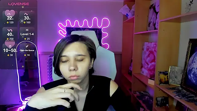 Snapshot of Scarlet_Sirenn chatting on February 2026 08:29:01 AM Scarlet Sirenn online show from February 2026 08:29:01 AM