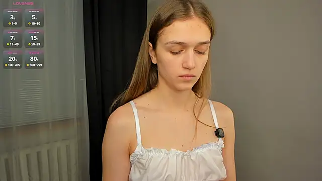 Snapshot of JuliannaLeiding chatting on February 2026 07:06:02 PM JuliannaLeiding online show from February 2026 07:06:02 PM