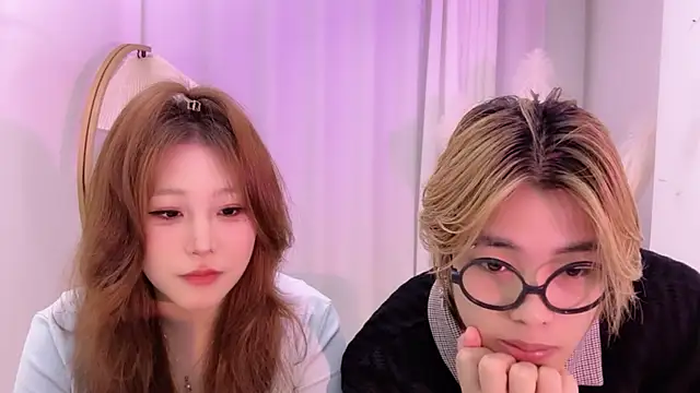 SM JIAJIA ZL online show from April 2026 04:46:02 PM