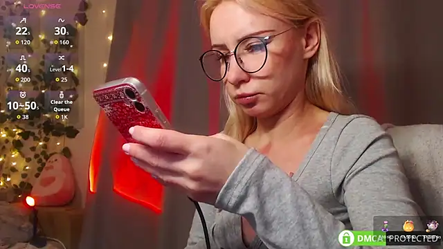 Mia  Jensen online show from March 2026 01:40:02 PM