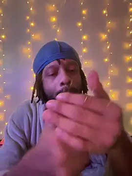 Snapshot of magic_man1085 chatting on February 2026 07:23:02 AM magic man1085 online show from February 2026 07:23:02 AM