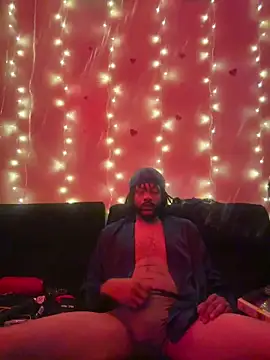 Snapshot of magic_man1085 chatting on March 2026 05:57:01 AM magic man1085 online show from March 2026 05:57:01 AM