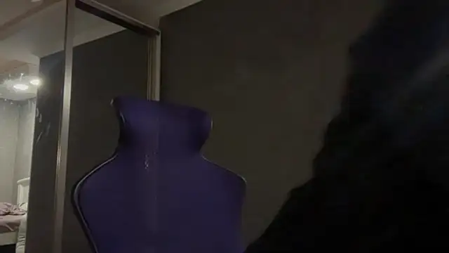 lilXdomiii online show from February 2026 05:53:02 PM