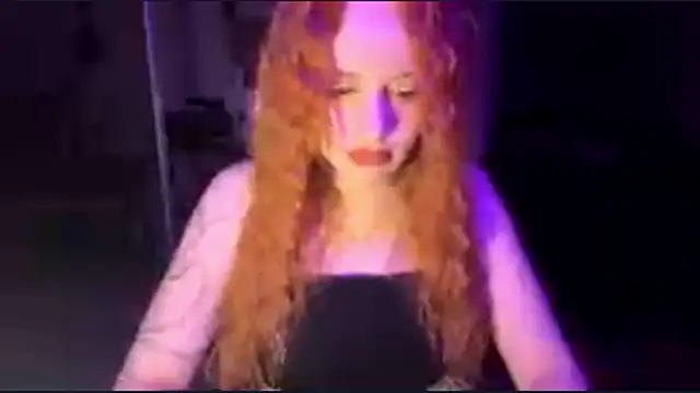 Snapshot of HeilyJeily chatting on February 2026 05:12:02 PM HeilyJeily online show from February 2026 05:12:02 PM