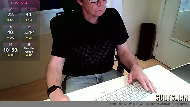 Scotsmanx online show from April 2026 06:32:01 PM